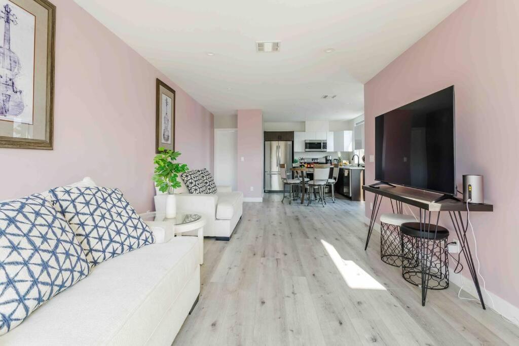 Vila Stunning Hollywood Townhouse With Sunny Views Los Angeles Exteriér fotografie